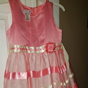 Girls dress